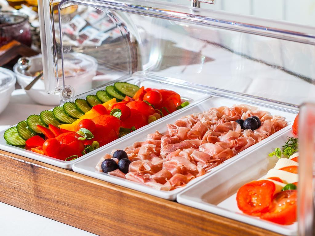 Ahauser Land & Golfhotel 알슈타트 외부 사진