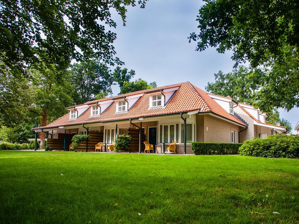 Ahauser Land & Golfhotel 알슈타트 외부 사진